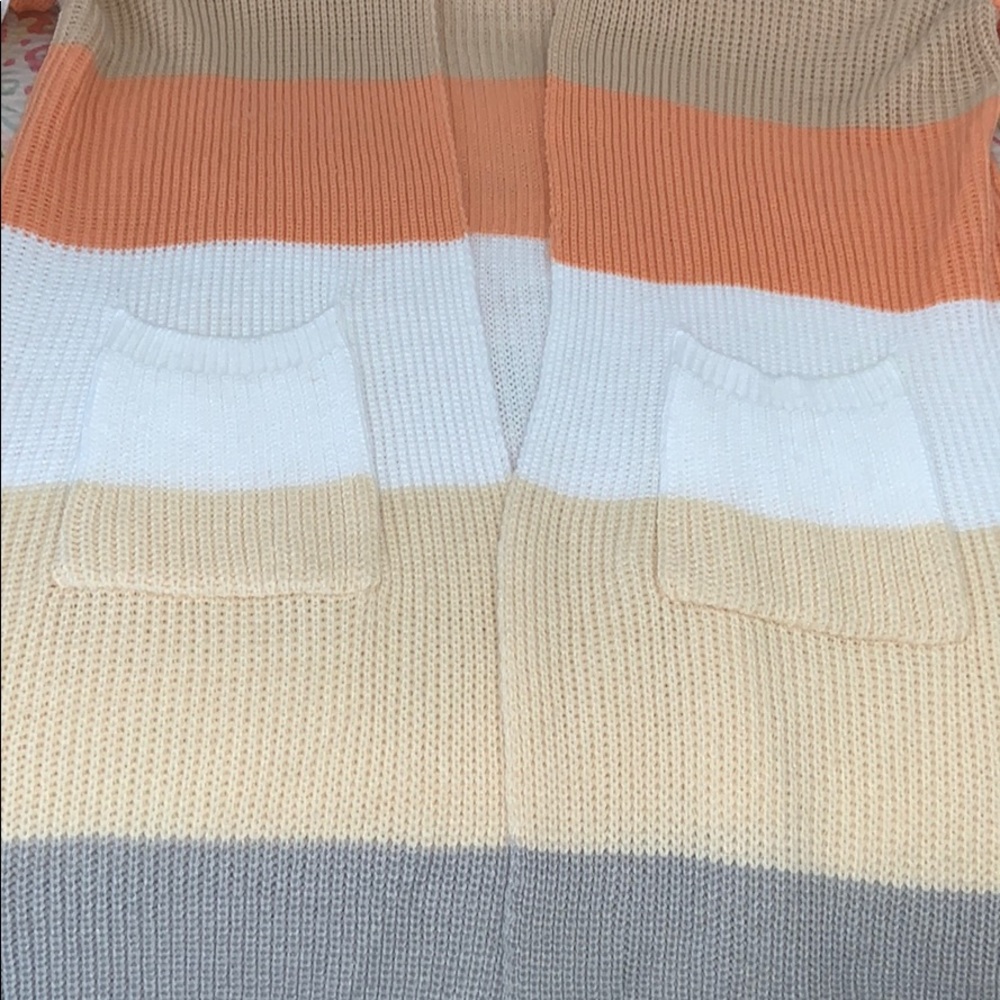 Cardigan - Picture 4 of 4